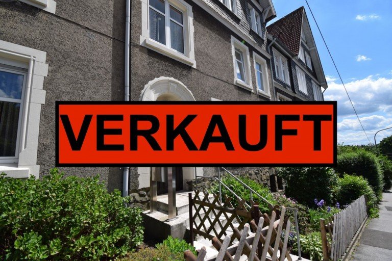 Eingang Remscheid Erdgeschosswohnung Altbau-Kleinod sucht neue Eigent�mer