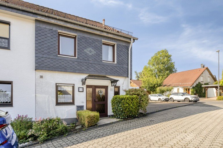 Haus Remscheid / Lennep Reihenendhaus Reihenendhaus mit Ausbaureserve in ruhiger Lage von Lennep