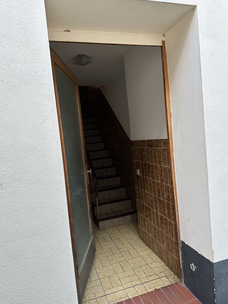 Eingang Hinterhaus Etagenwohnung K�ln Deutz