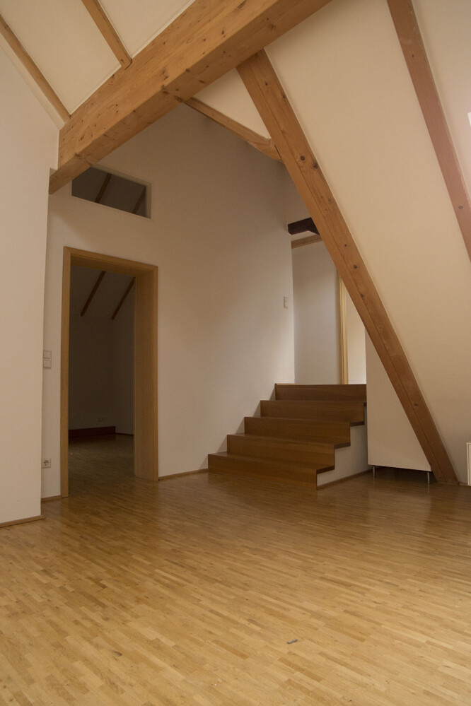 Aufgang Schlaftrackt Mehrfamilienhaus Bergisch Gladbach