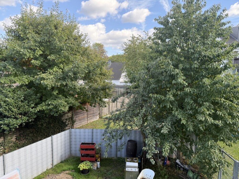 Aussicht Balkon K�ln M�lheim Etagenwohnung Ruhige 3 Zimmer Wohnung mit Balkon und Etagenheizung