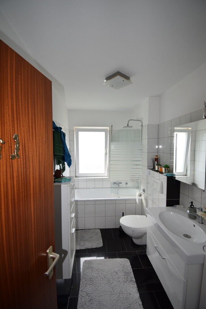 Bad Etagenwohnung Remscheid / Lennep