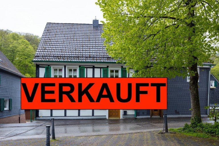 Ansicht Solingen / Burg an der Wupper Doppelhaush�lfte Bergisches Kleinod sucht Fachwerkliebhaber