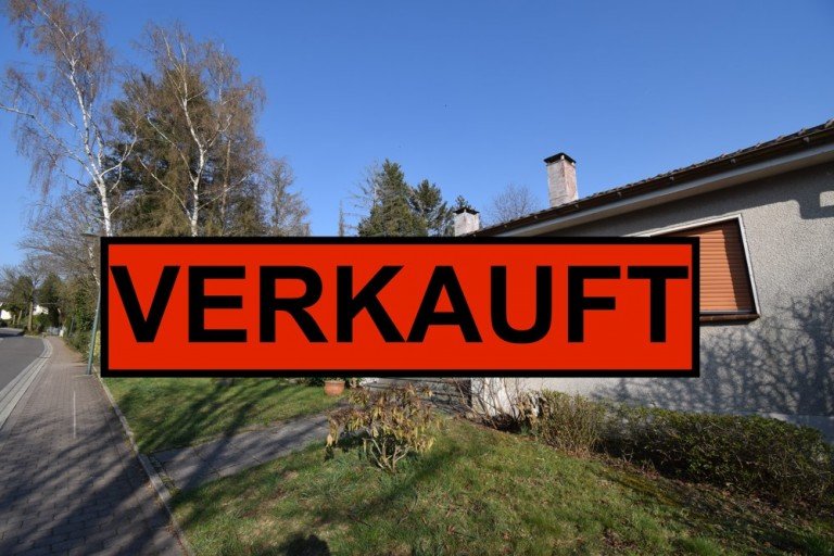 Ansicht Wermelskirchen / Dabringhausen Einfamilienhaus Renovierungsbed�rftiges Haus mit viel Potenzial in gr�ner Lage.