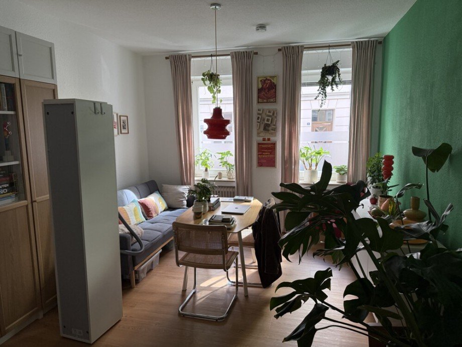 Wohnen Ansicht von spiegelverkehrter Wohnung 1 Erdgeschosswohnung K�ln / Deutz