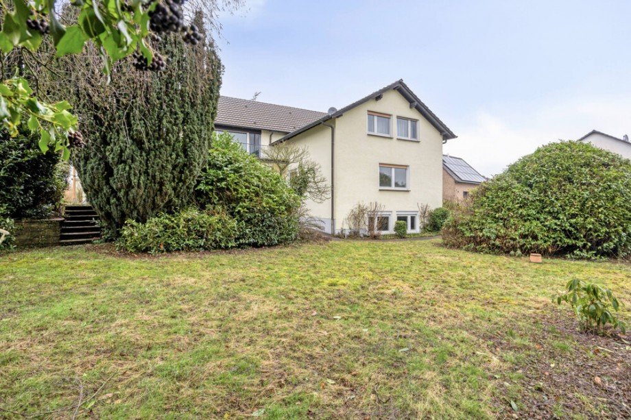 R�ckfront Mehrfamilienhaus Odenthal / Eikamp