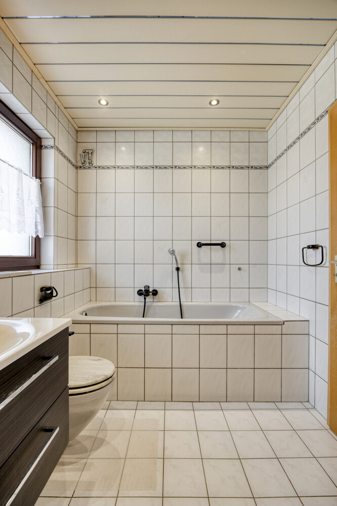Bad Reihenendhaus Remscheid / Lennep