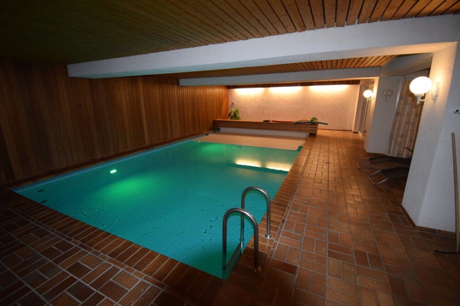 Pool Souterrainwohnung Bergisch Gladbach