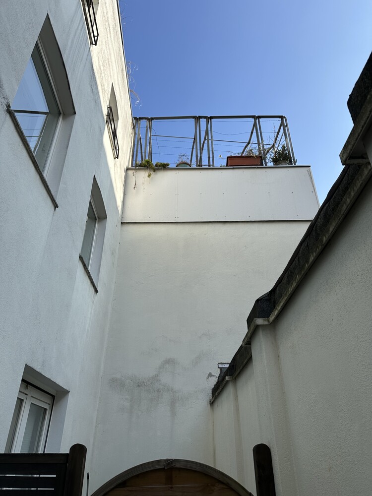 Hinterhaus Teilansicht 1 Etagenwohnung K�ln Deutz