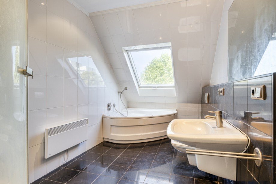 Bad Wohn- / Gesch�ftshaus Leverkusen / Opladen