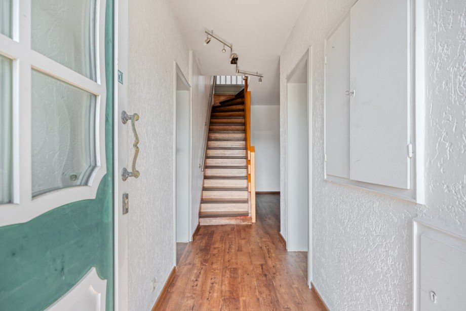 Flur unten Einfamilienhaus Wipperf�rth / Ohl